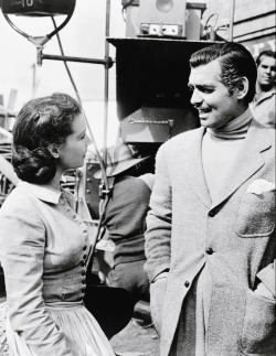 meinthefifties:  Clark Gable and Vivien Leigh on the set of Gone With the Wind, 1939. 