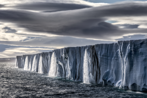 wtxch:  Paul Nicklen (Canadian, b. 1968)Ice Waterfall, 2014