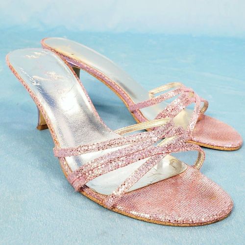 I&rsquo;m a Barbie girl ‍♀️ Rampage Vintage Y2k Glittery kitten heels sz 8! $16  #fashion #s
