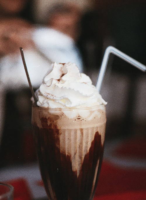 wolf-teeth:  (by voldy92)   Want!