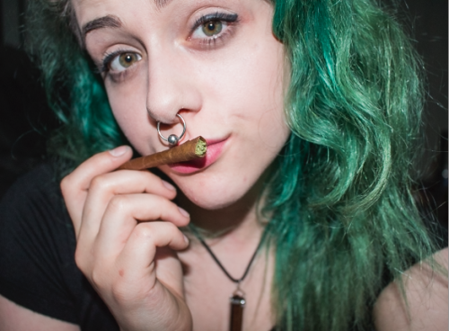 Porn photo weed-breath:  Blunt selfies