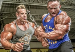 muscleslave46:  musclecommando:  Jay Cutler &amp; Jose Raymond  Yeahhhhh