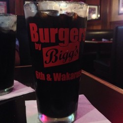 If you didn&rsquo;t know better you&rsquo;d think this is a really dark beer, but it&rsquo;s really delicious homemade, sugar free root beer.  (at Bigg&rsquo;s BBQ)