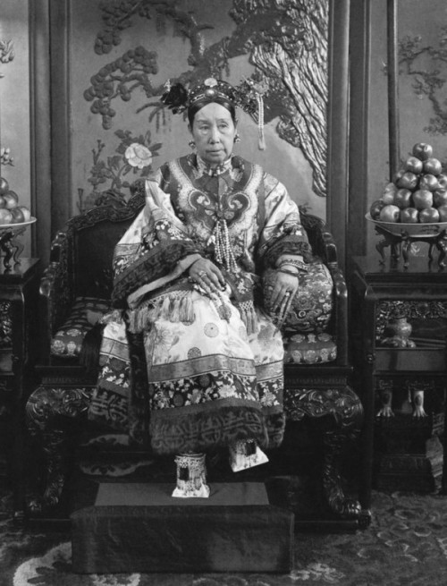 histolines:Empress Dowager Cixi - China’s last Empress. ca.1900. (600 x 786). #HistoryPorn htt