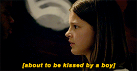 runawaysbish: kate messner: a gay disaster™  