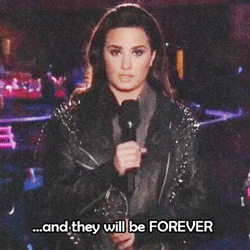 brokenframeofminds:    “Hey, I’m Demi Lovato, we were here tonight to celebrate music, we do s