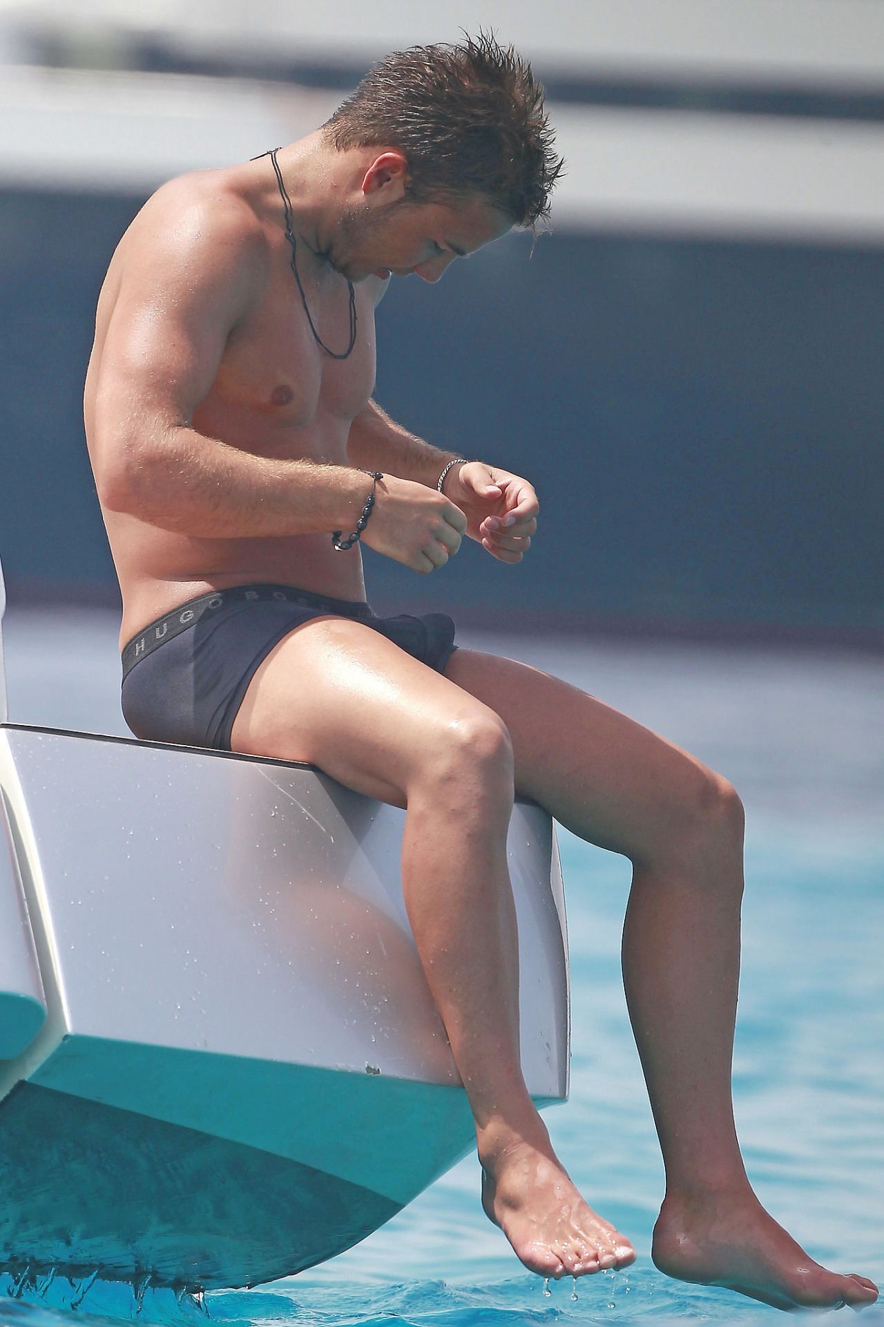 guys-with-bulges:  Mario Götze public boner. (via Bulge Report)