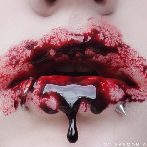 socialpsychopathblr:Makeup by Veronica Anrathi (D1sarmon1a)