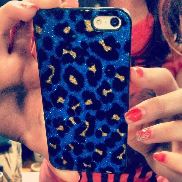 #new #iphone #case #leopard the black is #fuzzy !!!!! 😄😝😆😵