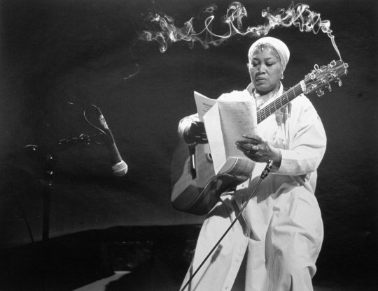 joeinct:Odetta, Photo by Herb Snitzer, 1990