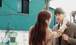 touchyourheart:Oh Yoon Seo & Kwon Jung Rok + personal space (requested by anon)