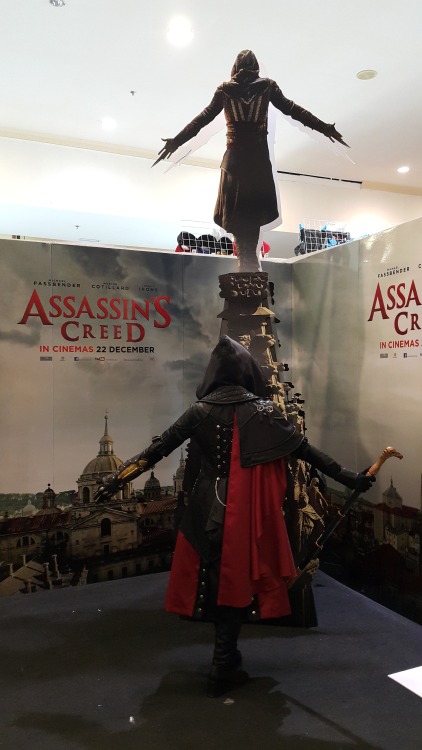 jacob-mydear: Photos of my cosplay of Evie Frye from “Assassin’s Creed Syndicate”, taken over the we