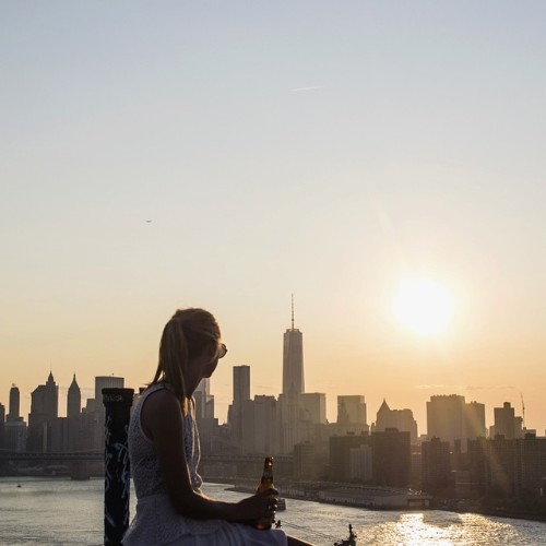 Brooklyn, NY | August 10, 2014
The edge of tomorrow.
#photojournalism #documentary #reportage #streetphotography #skyline #newyorkcity #nyc #brooklyn #notquitesunset