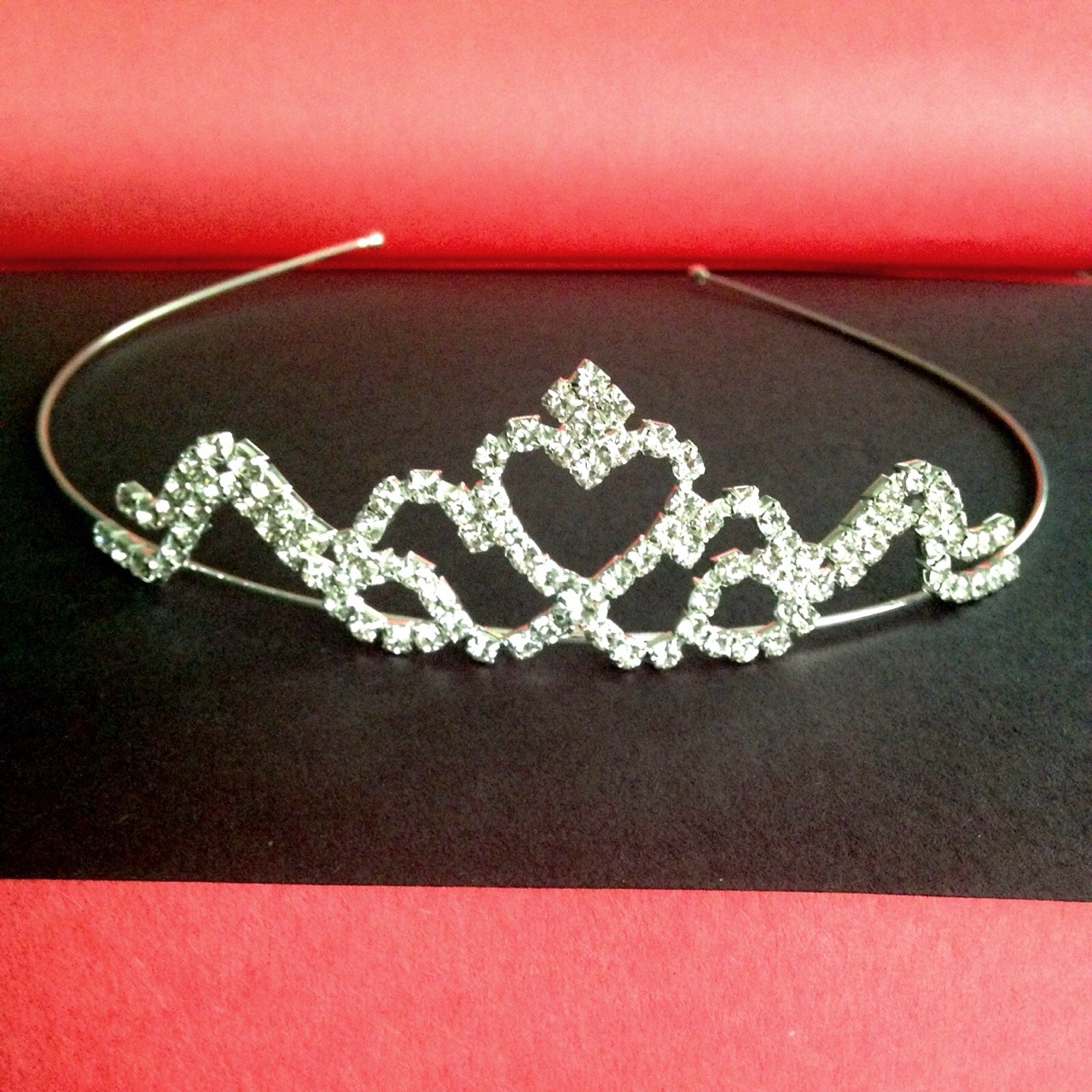 littlebabybigplaypen:  Check these tiaras out!They are not plastic. Metal and crystal.