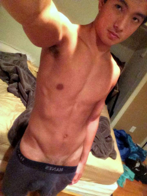 ericknguyen86: siamcuteboy: k-jsrk: 굿 Good boy. Fucking nice gay…