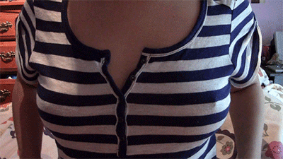 nakedprobably:  Just a quick flash.  