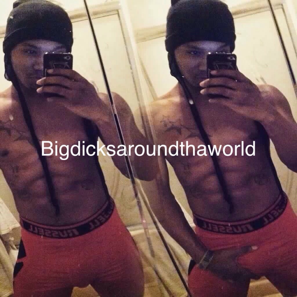 bigdicksaroundthaworld:  I love bulges in boxers  so here is my own collection….enjoy