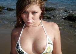 More Nip Slips And Pussy Slips Pics At Http://Pussyslip.tumblr.com/