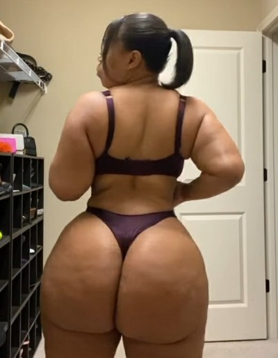 princejazziedad:DeliciouslySexy. Curvy. BootiDelicious MamiMs JudyLaw 💙❤️💜