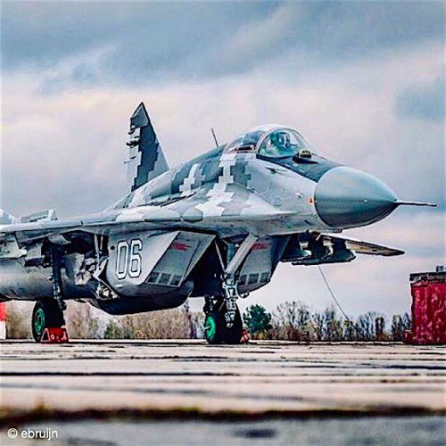 planesawesome:   MiG-29 Fulcrum In Digital