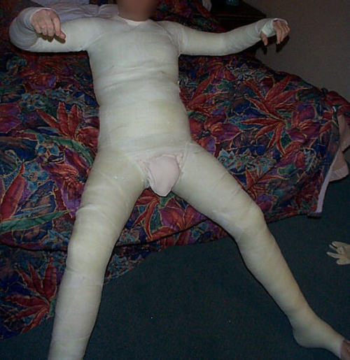 https://lovetapebondage.tumblr.com/post/163524158651