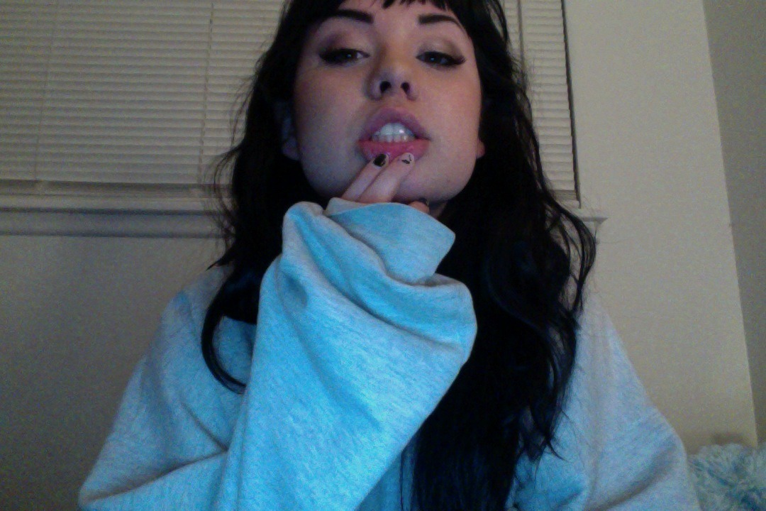 sexual-jpeg:  - Explicit Pale Girls - 