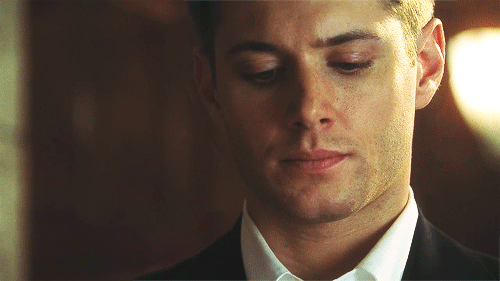 always-pottertimelockedbyhunters:totallydean:deansass:mother of high quality gifs….his jaw, his eyes