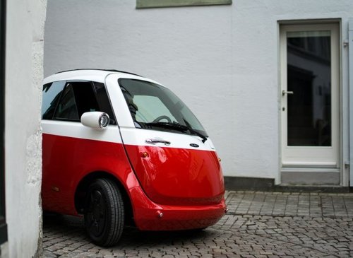 bushdog: itscolossal: An Eight Foot Micro Vehicle Will Soon Make its Way onto European Streets Isett