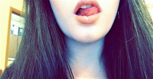 naughtylittlebookworm: Ready for a taste. 