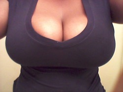 Smushedbreasts:  Smushed In A Tight Black Top!! 