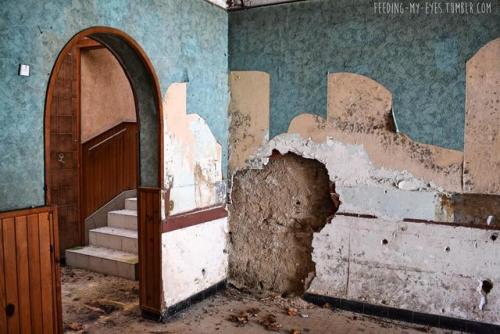 Abandoned bar in Brest - France