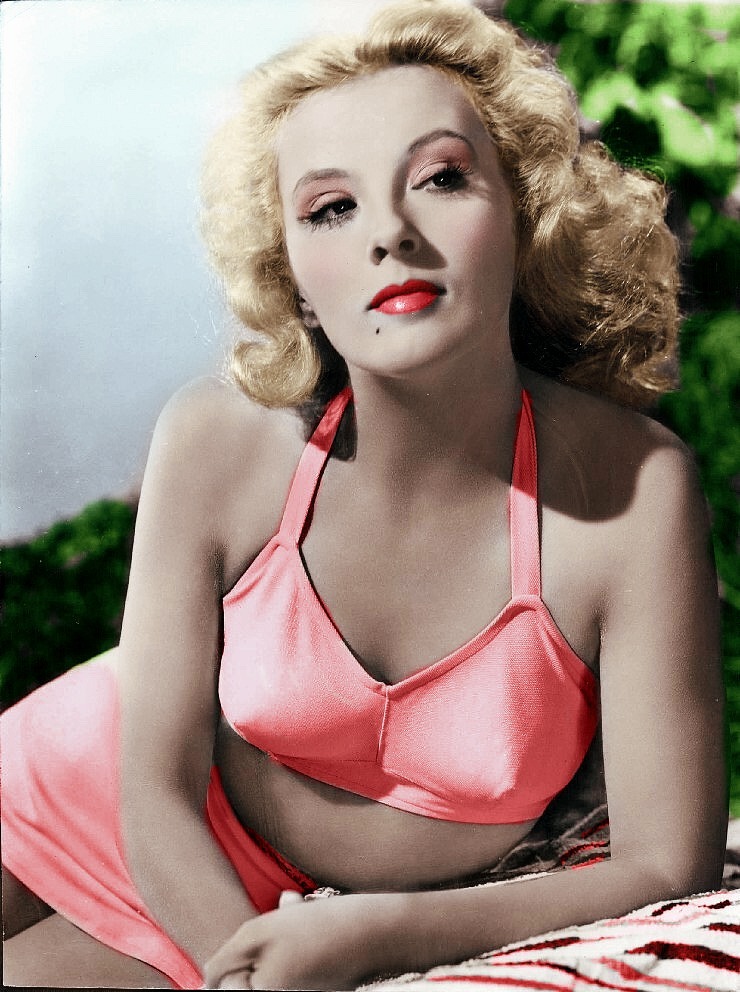 retrocrusher71:  Pretty in pink