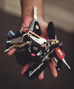 Lexilove77:  Car Key On We Heart It. Http://Weheartit.com/Entry/52919345/Via/Mrclassy