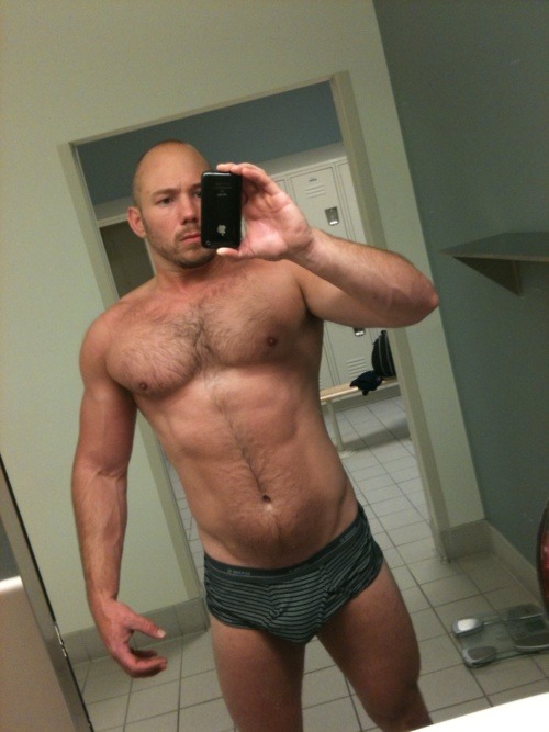 thefatherfigureblog: The Father Figure Blog: New Daddies &amp; Muscle Bears Every Hour: Visit Th
