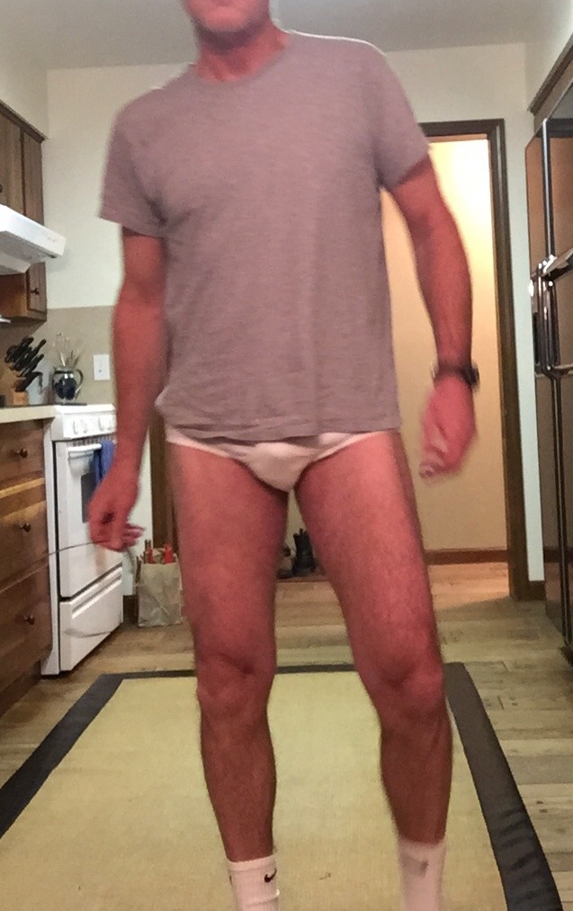 briefs6335:Showing his jockeys