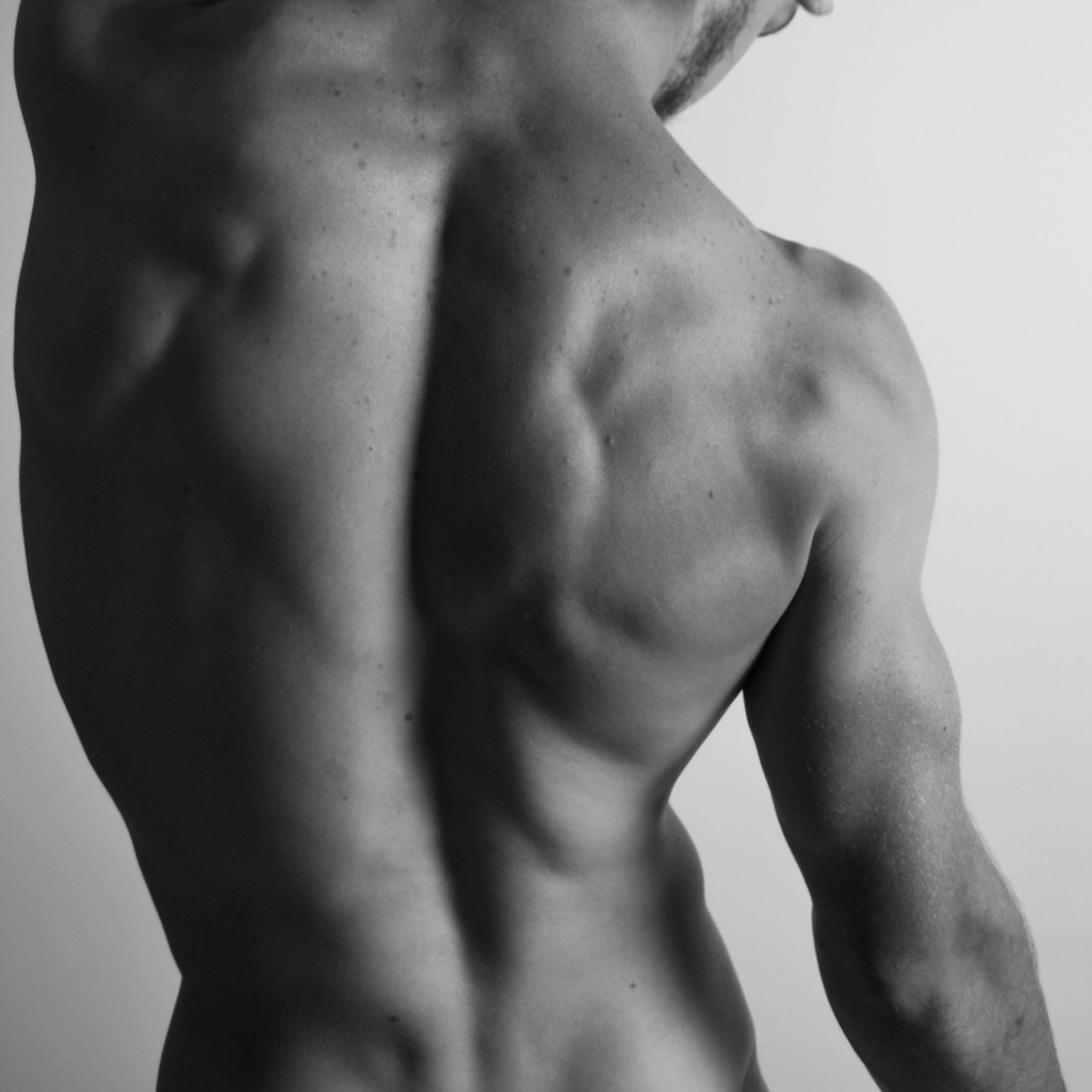 omgaylove:  http://omgaylove.tumblr.com/