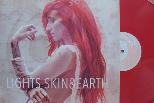 Lights // Skin&amp;Earth (Opaque Red)