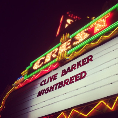 On Monday night, I had the honor to attend the premiere of Nightbreed by Clive Barker.Savvy horror m