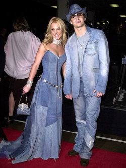 totalrecallvintage:  Never forget. #VMAs