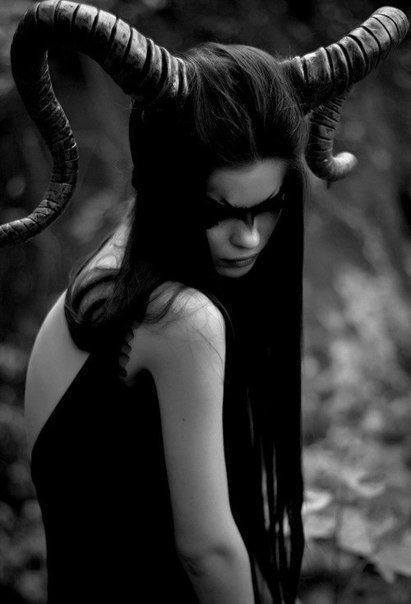 heartonfireus:  VARNƱAK | via Tumblr on We Heart It.