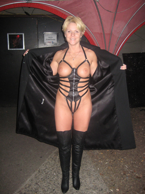 Sexy Milfs!