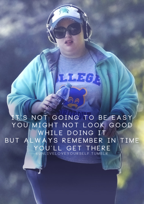 runliveloveyourself:  Just read that Rebel is trying to get healthy and walking a lot, I totally lov