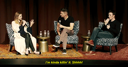 zwynn:sheisraging:An adorbs moment from the Wind River Q&A.Chris Evans hosts a Q&A with Jere