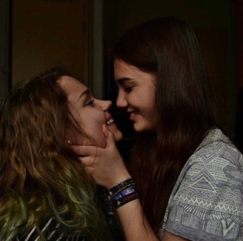 anotherlesbianandwhat:  xxx porn pictures