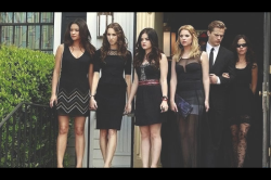 sophiesprettylittleliarstheories:  analyzinga:  ABC Family will be premiering “A Liars Guide to Rosewood,” on June 4th, one week before the premiere of Season 4. The special is a recap of the previous seasons of Pretty Little Liars. So be sure to