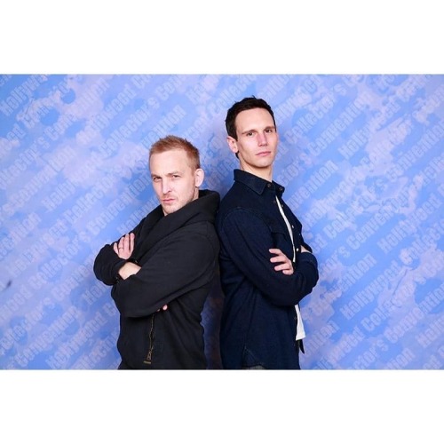 Cory Michael Smith &amp; Robin Lord Taylor attend HollyCon in TokyoVia: Instagram