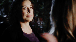 takeanempanada: Anon asked:↳ Alison DiLaurentis in S05E14 - Through a Glass, Darkly 