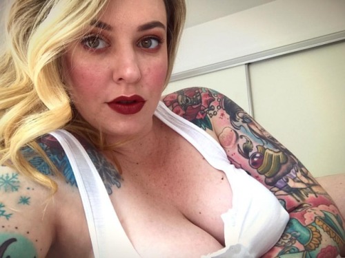 . . . . . . . #sg_au #hopefulsuicidegirls #suicidegirlshopeful #girlswithink #girlswithcurves #girls