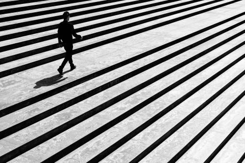 Moisés Rodríguez: A Visual Composer Of Monochromatic Photography