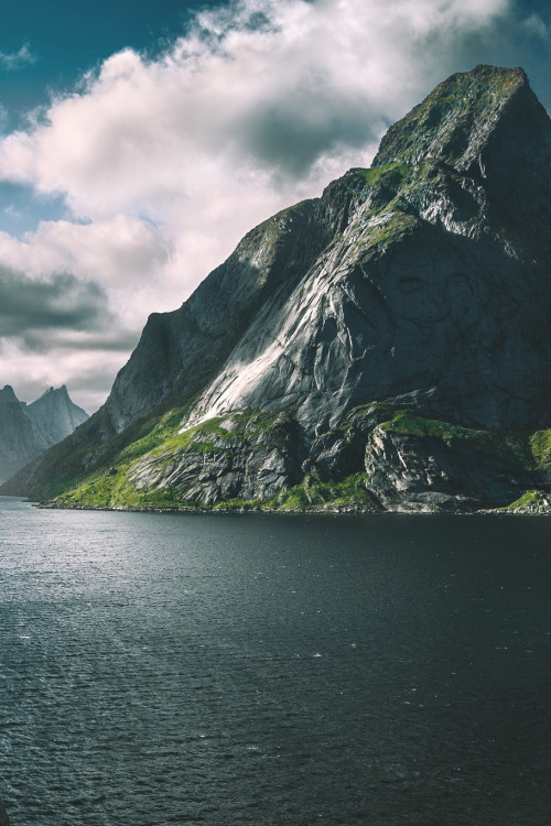 wnderlst:  Lofoten, Norway | Mohammed ALSULTAN 